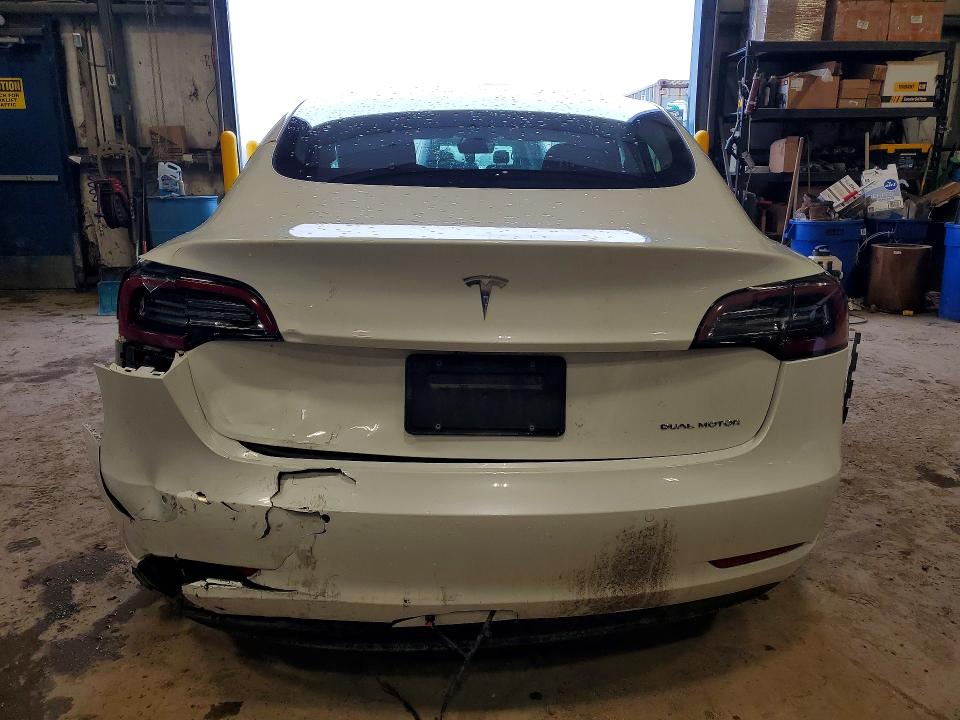 2022 Tesla Model 3 მანქანა იყიდება აუქციონზე, vin: 5YJ3E1EB9NF240848, აუქციონის ნომერი: 77223705