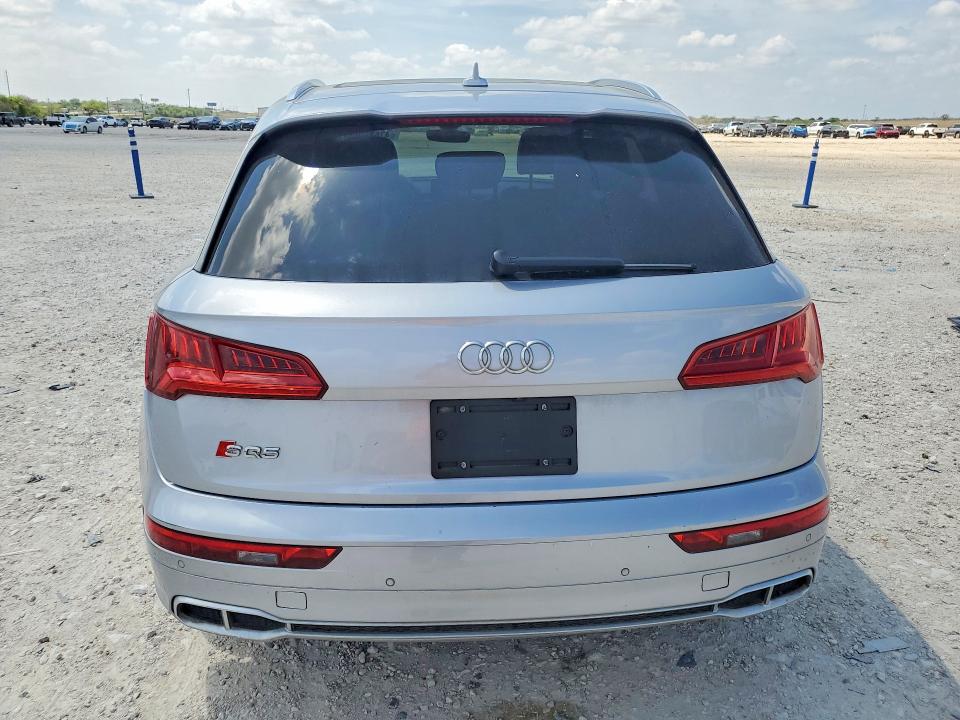 47686066 :رقم المزاد ، WA1C4AFY2J2182224 vin ، 2018 Audi Sq5 مزاد بيع