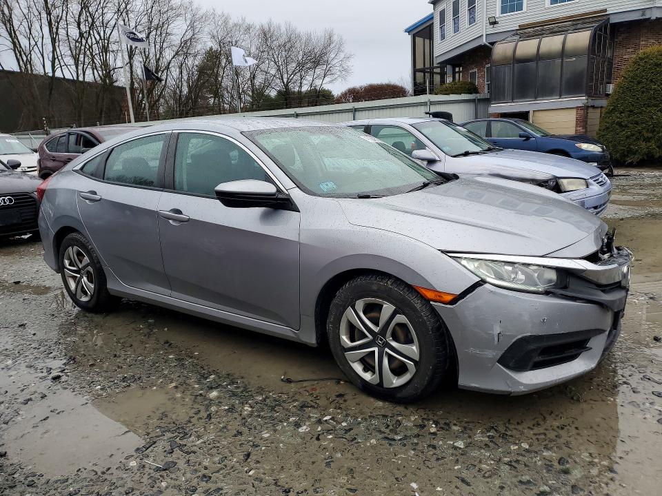 45524876 :رقم المزاد ، 2HGFC2F57JH577963 vin ، 2018 Honda Civic مزاد بيع