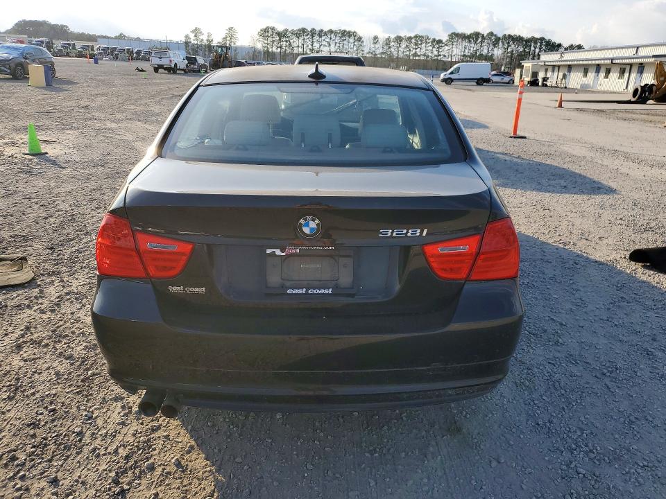 79805585 :رقم المزاد ، WBAPH7C55BE851513 vin ، 2011 Bmw 328 مزاد بيع