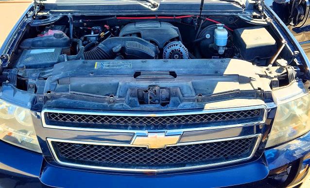 2008 Chevrolet Suburban მანქანა იყიდება აუქციონზე, vin: 1GNFC16JX8J192743, აუქციონის ნომერი: 46850996