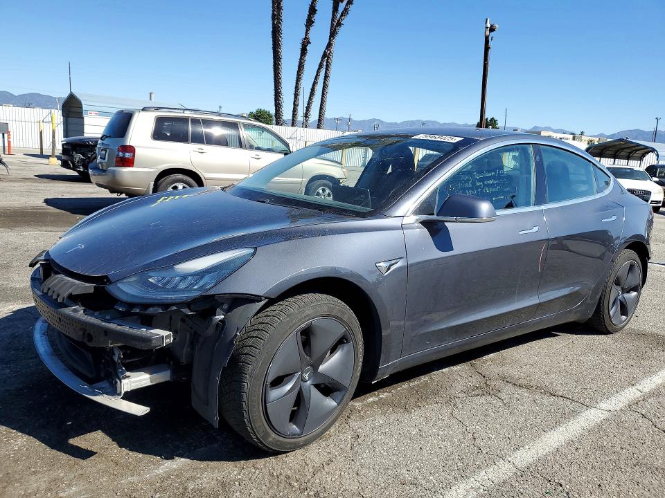 Продажа на аукционе авто 2019 Tesla Model 3, vin: 5YJ3E1EB3KF205556, номер лота: 79968425