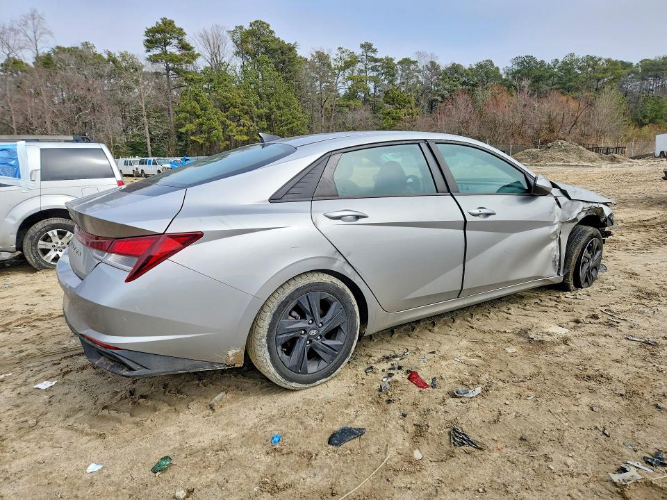 Auction sale of the 2022 Hyundai Elantra, vin: 5NPLM4AG9NH057425, lot number: 79524025
