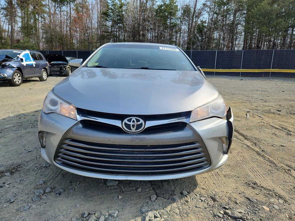 47174706 :رقم المزاد ، 4T1BF1FK1HU710630 vin ، 2017 Toyota Camry مزاد بيع