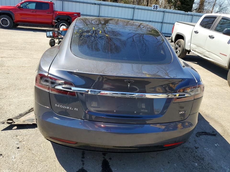 Продажа на аукционе авто 2017 Tesla Model S, vin: 5YJSA1E28HF193131, номер лота: 46404526