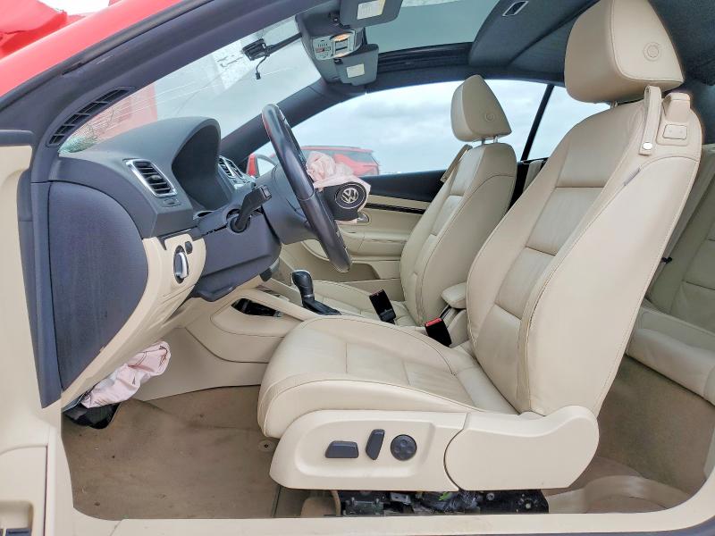 48087266 :رقم المزاد ، WVWFW8AH4FV003457 vin ، 2015 Volkswagen Eos مزاد بيع