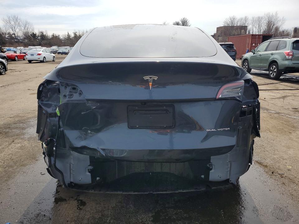 2024 Tesla Model Y მანქანა იყიდება აუქციონზე, vin: 7SAYGAEE7RF080651, აუქციონის ნომერი: 46159986