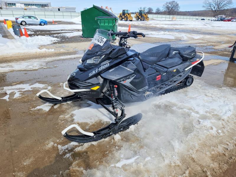Продажа на аукционе авто 2019 Ski-doo Snowmobile, vin: 2BPSMXKEXKV000036, номер лота: 46147426
