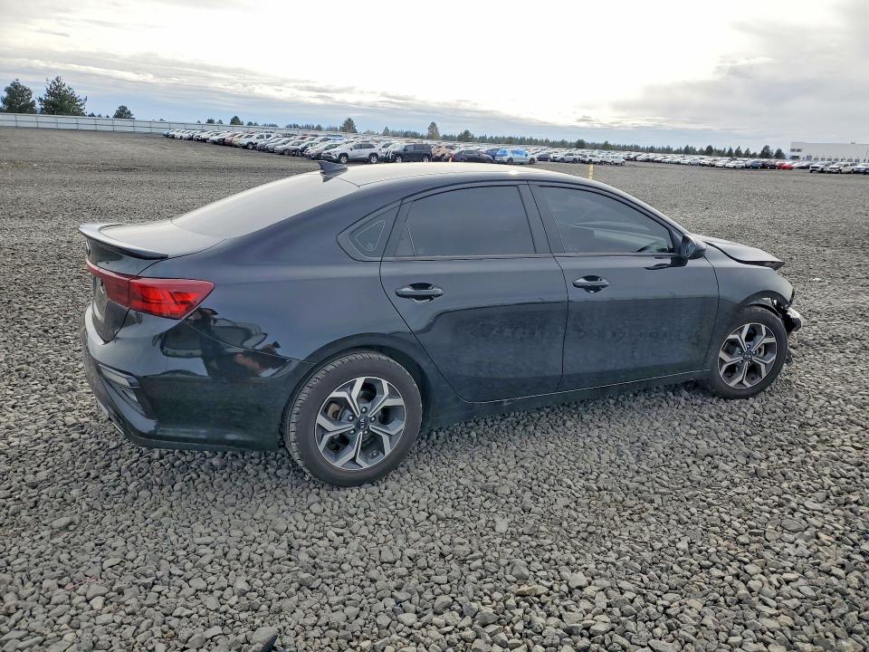 48396736 :رقم المزاد ، 3KPF24AD6ME292358 vin ، 2021 Kia Forte مزاد بيع