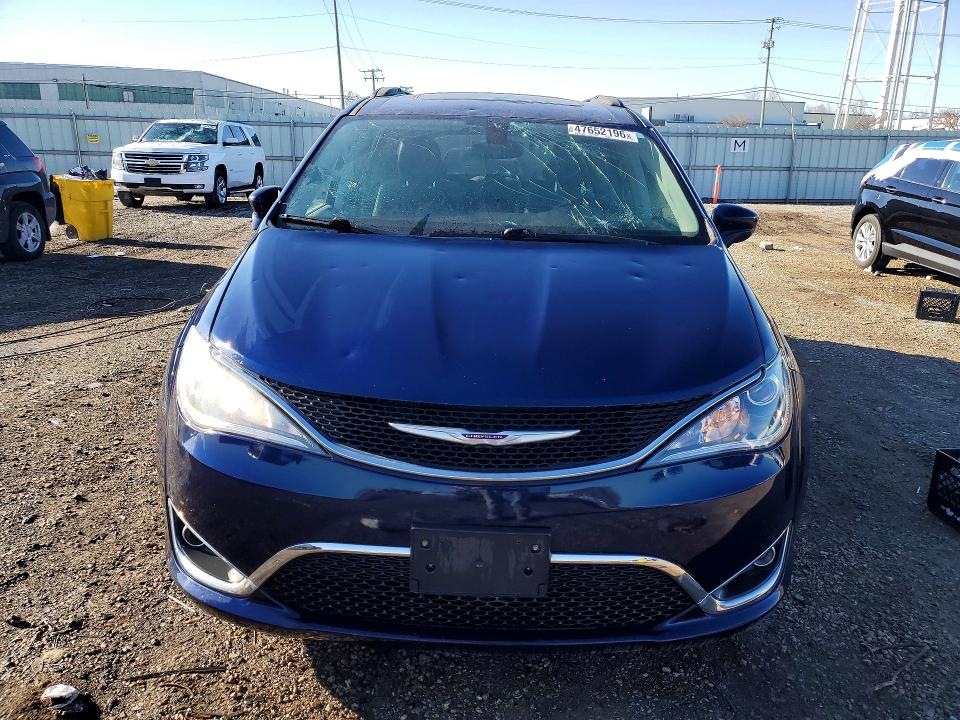 Продажа на аукционе авто 2017 Chrysler Pacifica, vin: 2C4RC1BG2HR513590, номер лота: 47652196
