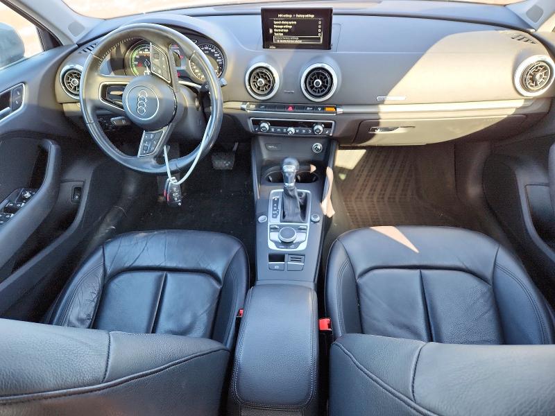 79070885 :رقم المزاد ، WAUUPBFF0HA058181 vin ، 2017 Audi A3 مزاد بيع
