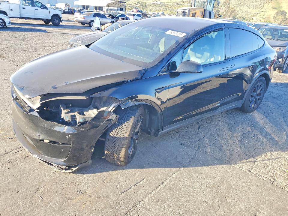 46388806 :رقم المزاد ، 5YJXCBE58MF326335 vin ، 2021 Tesla Model X مزاد بيع