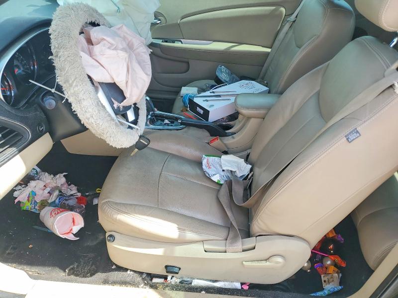 45525496 :رقم المزاد ، 1C3BC2EG8BN620431 vin ، 2011 Chrysler 200 مزاد بيع
