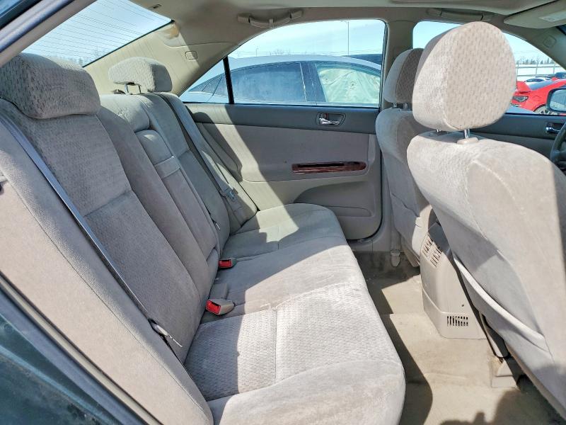 47936926 :رقم المزاد ، JTDBF30K620044680 vin ، 2002 Toyota Camry مزاد بيع