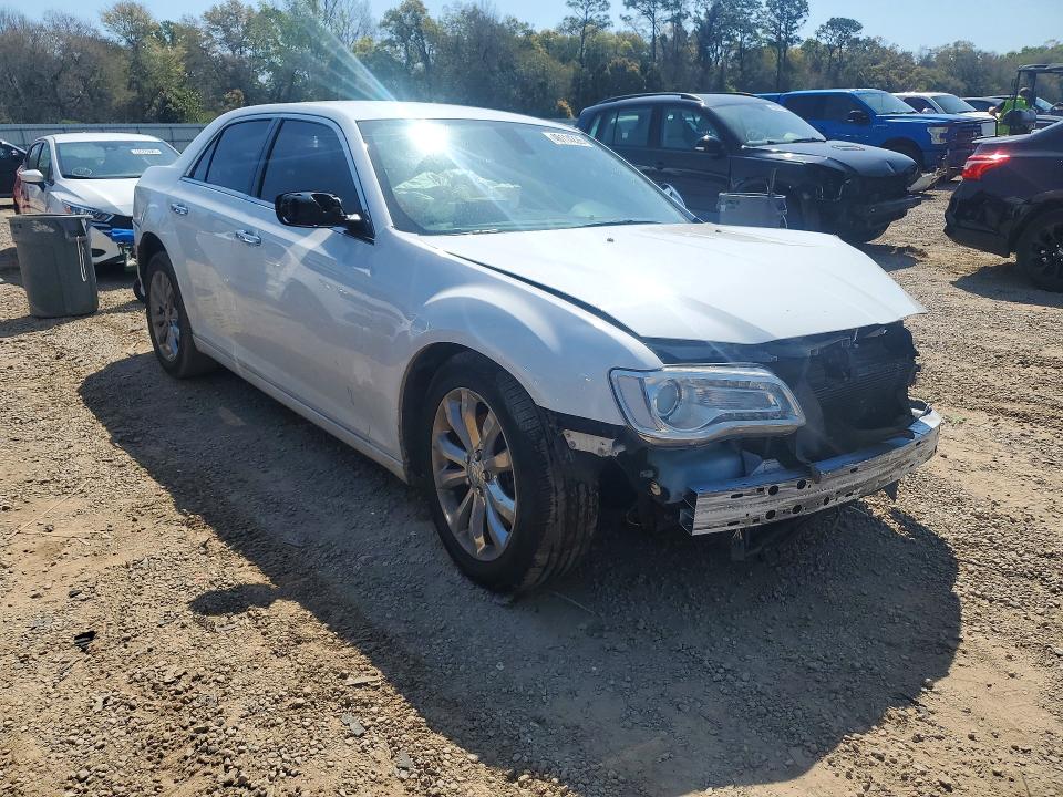 46114226 :رقم المزاد ، 2C3CCAKG4JH218397 vin ، 2018 Chrysler 300 مزاد بيع