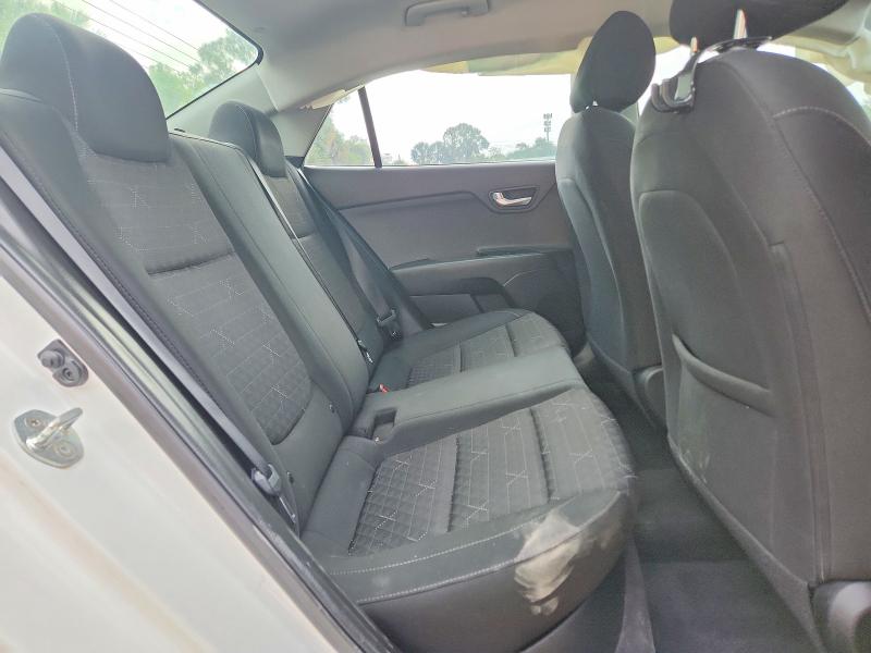 48168636 :رقم المزاد ، 3KPA24AD6NE492250 vin ، 2022 Kia Rio مزاد بيع