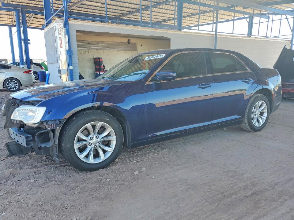 Продажа на аукционе авто 2015 Chrysler 300, vin: 2C3CCAAG2FH828873, номер лота: 45887926