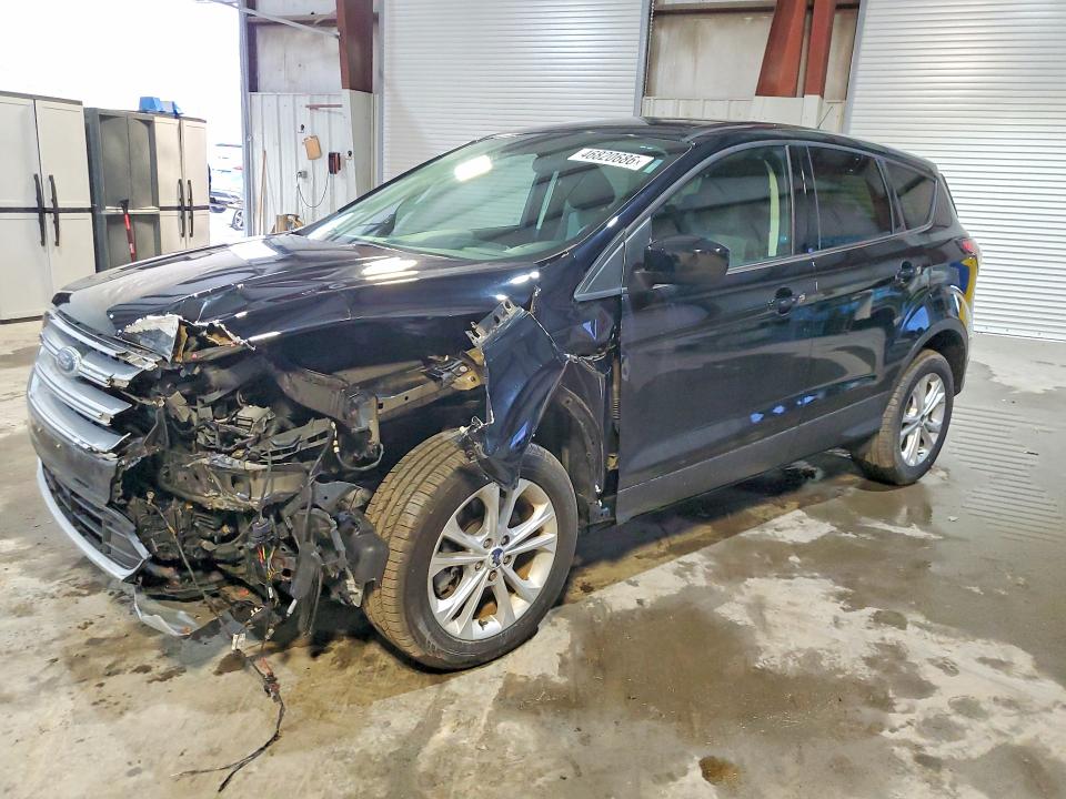 Продажа на аукционе авто 2017 Ford Escape, vin: 1FMCU9GD0HUC92327, номер лота: 46820686