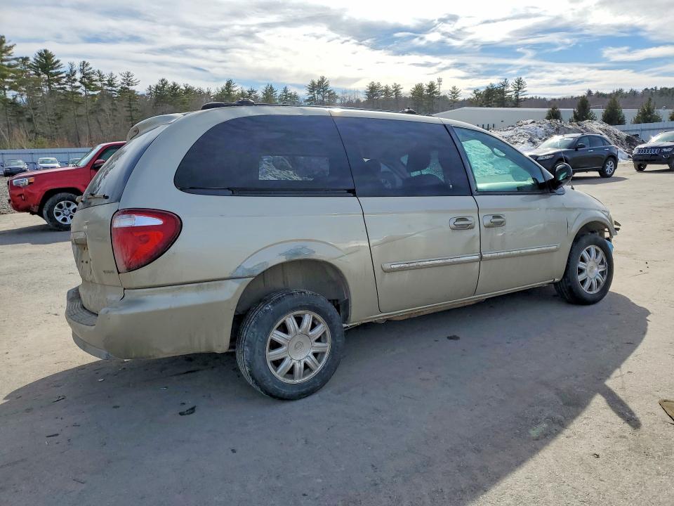 Auction sale of the 2005 Chrysler Town & Cnt, vin: 2C4GP54L75R444498, lot number: 41911556