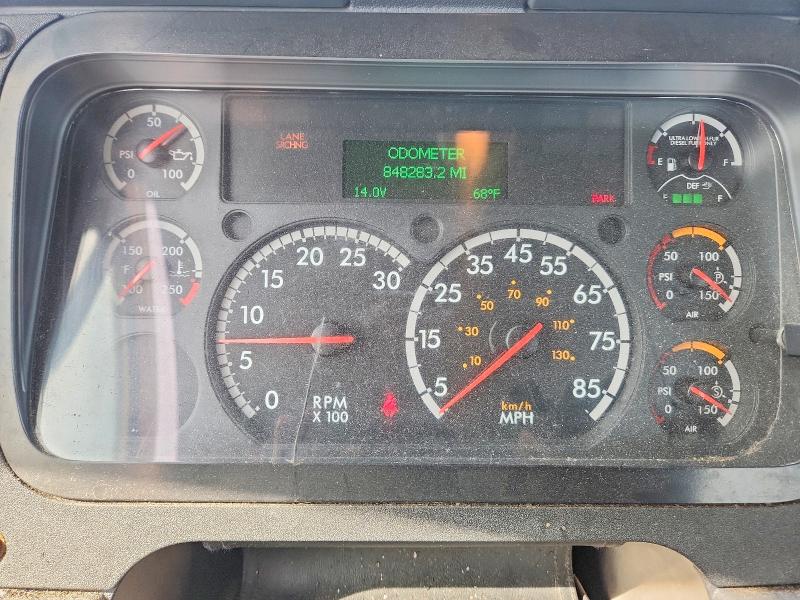 2016 Freightliner Cascadia 125 მანქანა იყიდება აუქციონზე, vin: 1FUBGEDV0GLHC5640, აუქციონის ნომერი: 46200246