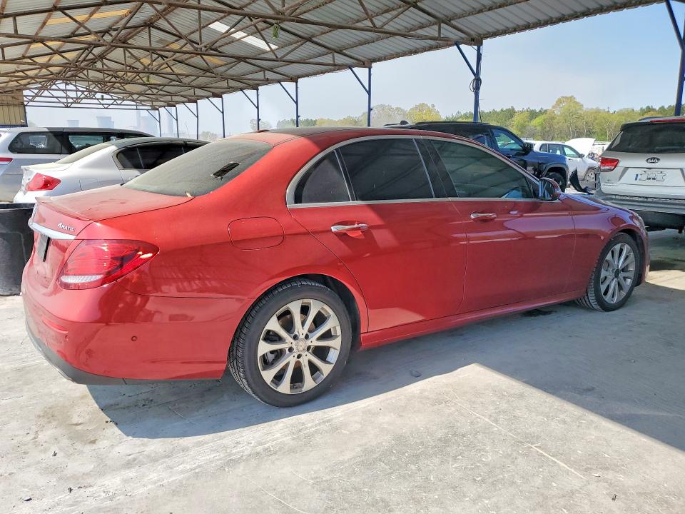 47467586 :رقم المزاد ، WDDZF4KB7HA033827 vin ، 2017 Mercedes-benz E مزاد بيع