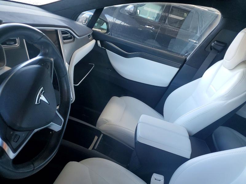 Продаж на аукціоні авто 2017 Tesla Model X, vin: 5YJXCBE23HF049623, номер лоту: 78307055
