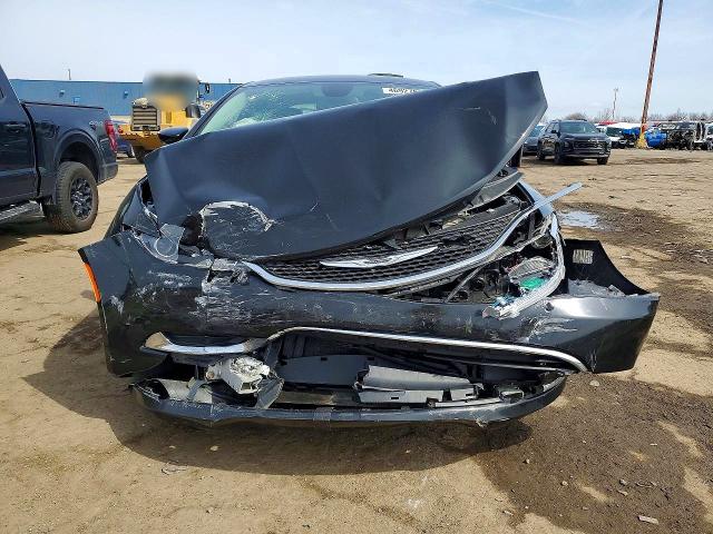 46927616 :رقم المزاد ، 1C3CCCAB8FN605387 vin ، 2015 Chrysler 200 مزاد بيع