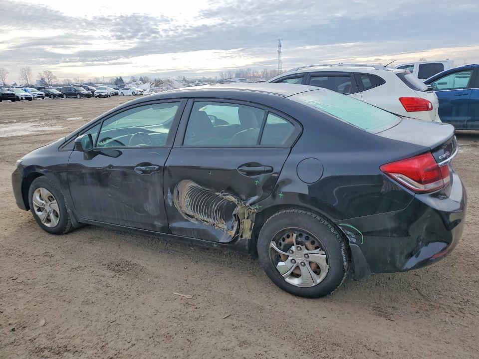 79582145 :رقم المزاد ، 2HGFB2F43FH044378 vin ، 2015 Honda Civic Lx 4dr مزاد بيع