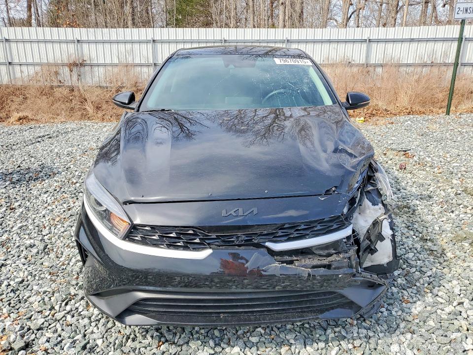 2023 Kia Forte მანქანა იყიდება აუქციონზე, vin: 3KPF24AD4PE602415, აუქციონის ნომერი: 79670915