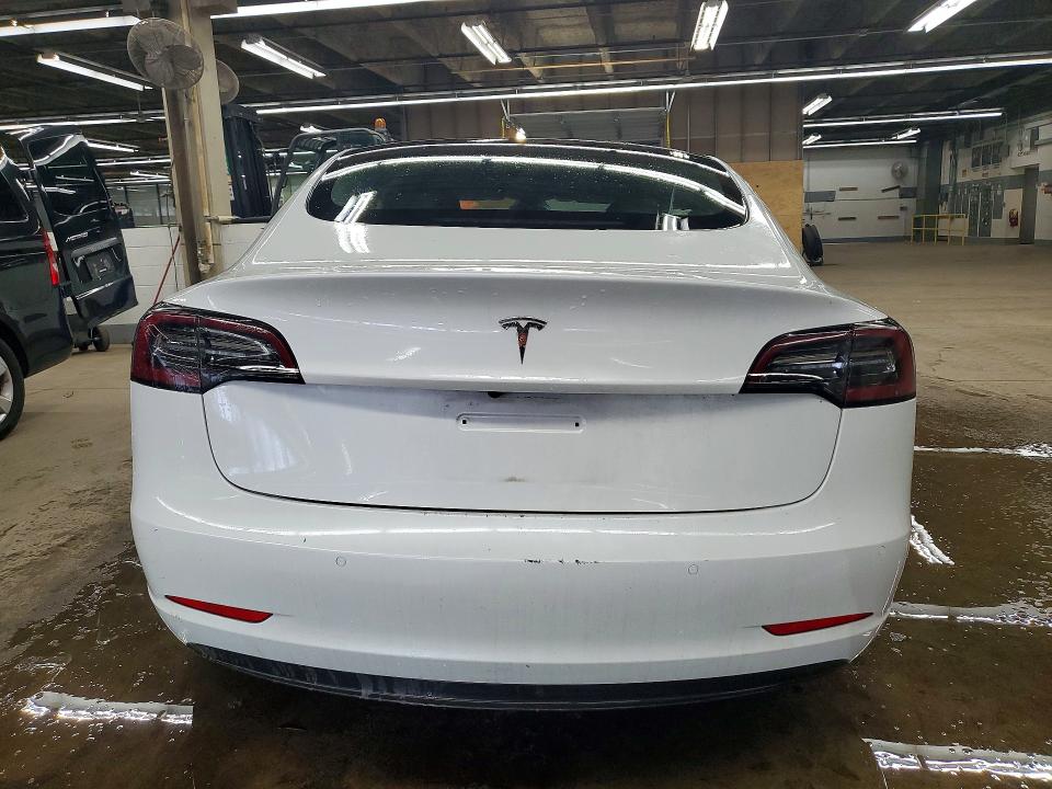 Продажа на аукционе авто 2022 Tesla Model 3, vin: 5YJ3E1EAXNF368619, номер лота: 46175886