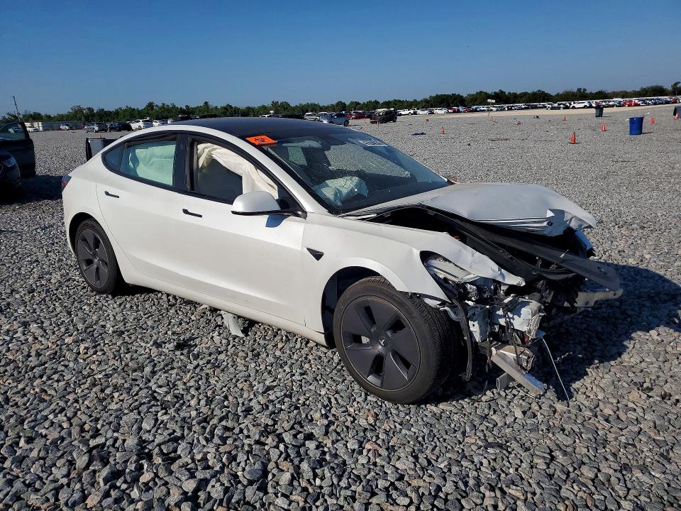 Auction sale of the 2021 Tesla Model 3, vin: 5YJ3E1EB8MF925082, lot number: 47694836