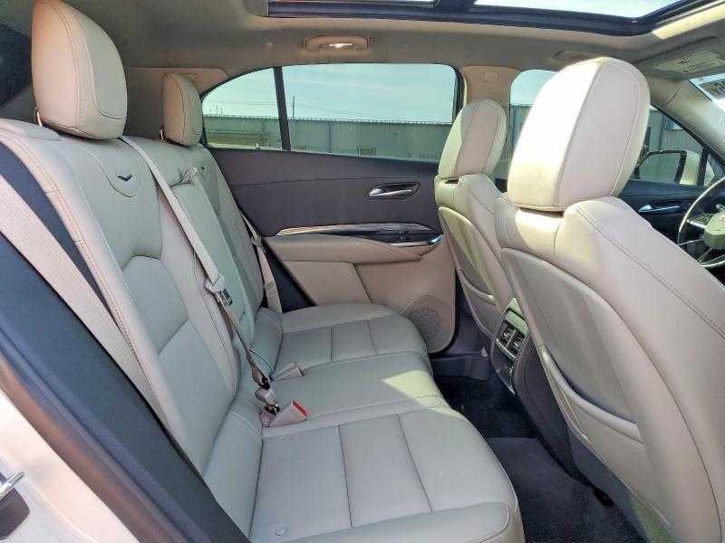 46486336 :رقم المزاد ، 1GYFZBR44PF142385 vin ، 2023 Cadillac Xt4 مزاد بيع