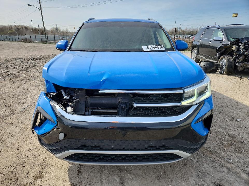 Продаж на аукціоні авто 2022 Volkswagen Taos, vin: 3VV2X7B20NM044839, номер лоту: 47164396