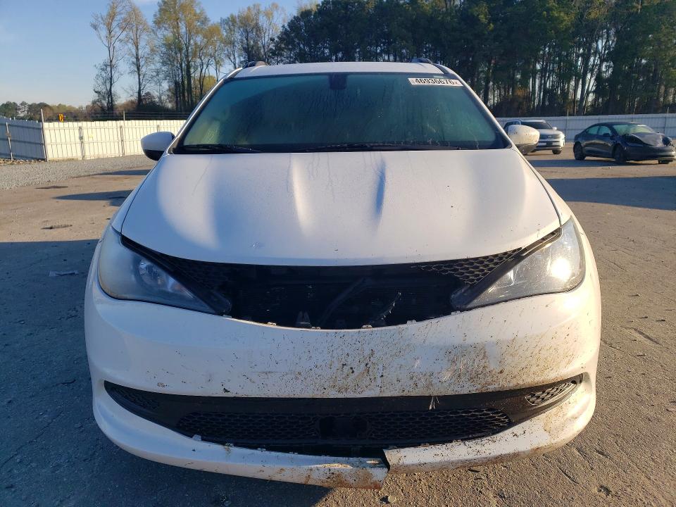 2021 Chrysler Voyager მანქანა იყიდება აუქციონზე, vin: 2C4RC1DG9MR551728, აუქციონის ნომერი: 46936676
