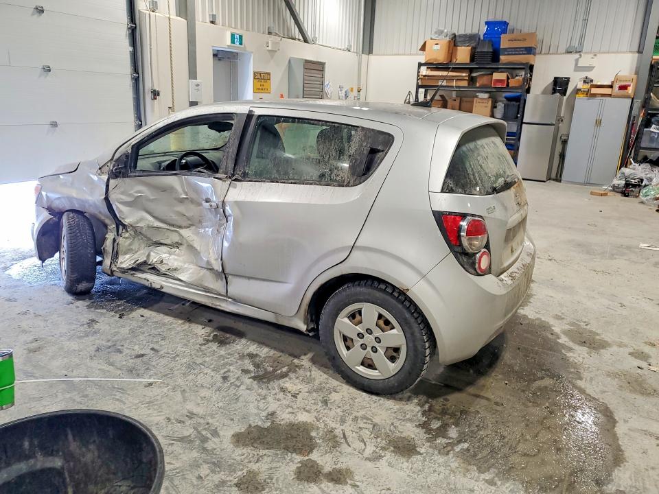 47157706 :رقم المزاد ، 1G1JA6EH2E4163695 vin ، 2014 Chevrolet Sonic مزاد بيع