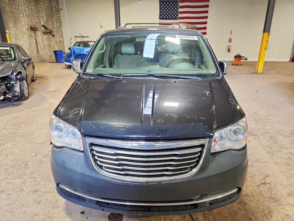 2015 Chrysler Town & Country მანქანა იყიდება აუქციონზე, vin: 2C4RC1GG4FR711271, აუქციონის ნომერი: 45634816