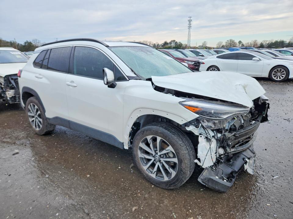 47106266 :رقم المزاد ، 7MUDAABG8RV109045 vin ، 2024 Toyota Corolla Cross مزاد بيع