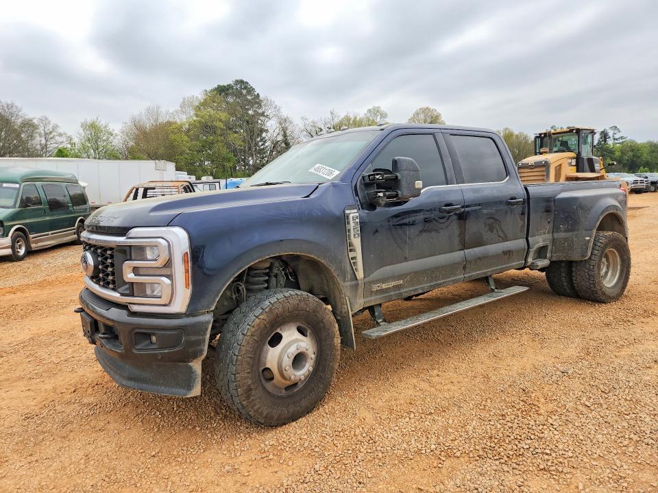 Auction sale of the 2025 Ford F350, vin: 1FT8W3DT6SEC84182, lot number: 46831206