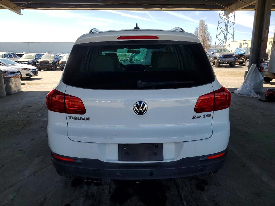 Продажа на аукционе авто 2015 Volkswagen Tiguan, vin: WVGAV7AX7FW569715, номер лота: 46118106