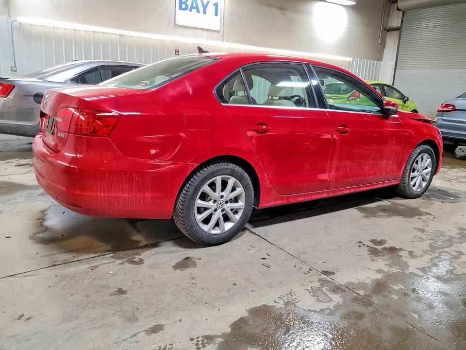47187826 :رقم المزاد ، 3VWDP7AJ2DM450892 vin ، 2013 Volkswagen Jetta مزاد بيع