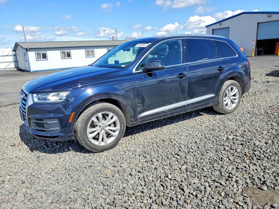Продажа на аукционе авто 2017 Audi Q7, vin: WA1AHAF7XHD042844, номер лота: 95999555