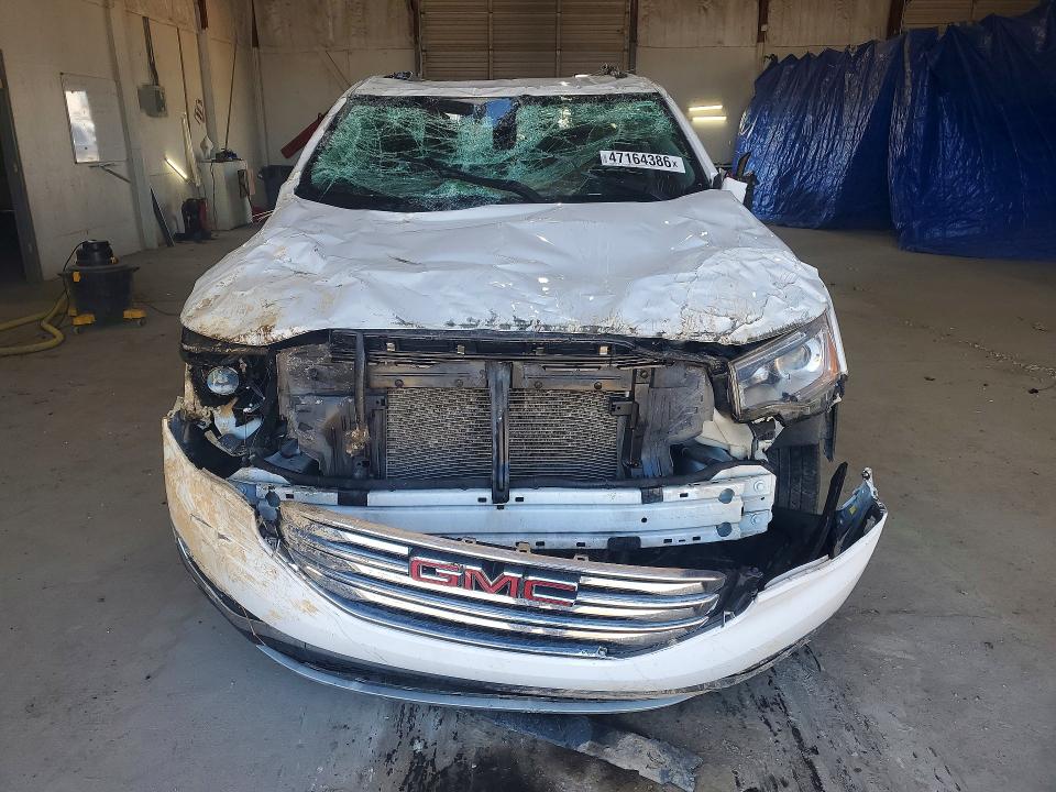 47164386 :رقم المزاد ، 1GKKNULS2KZ191387 vin ، 2019 Gmc Acadia مزاد بيع