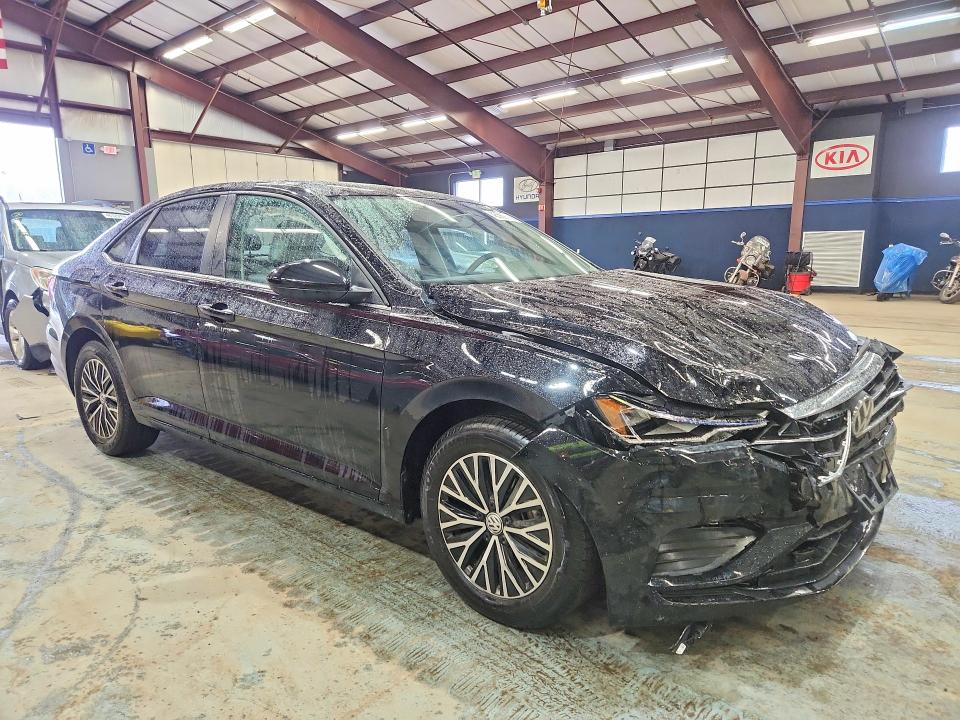 45569546 :رقم المزاد ، 3VWC57BU0MM077703 vin ، 2021 Volkswagen Jetta مزاد بيع