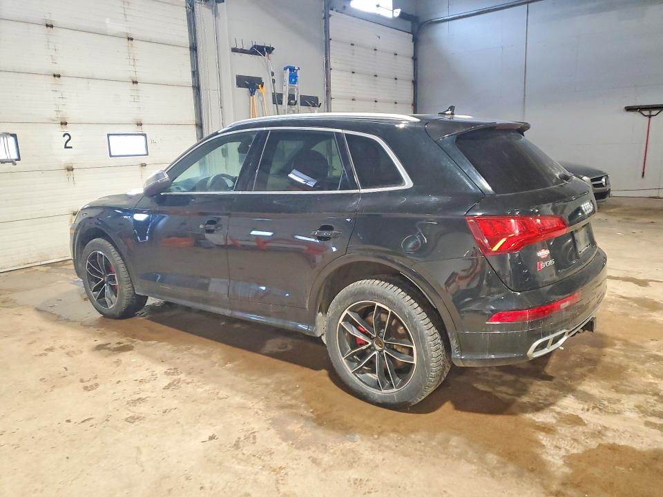 45976906 :رقم المزاد ، WA1C4AFY9J2085828 vin ، 2018 Audi Sq5 مزاد بيع