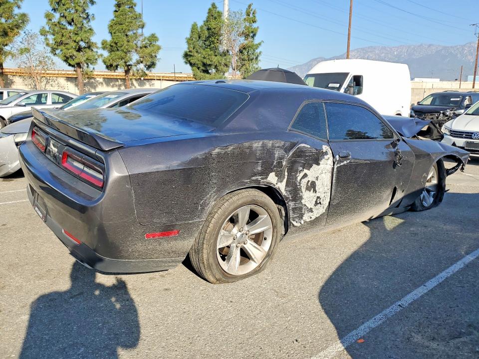 47204046 :رقم المزاد ، 2C3CDZAGXMH542665 vin ، 2021 Dodge Challenger مزاد بيع