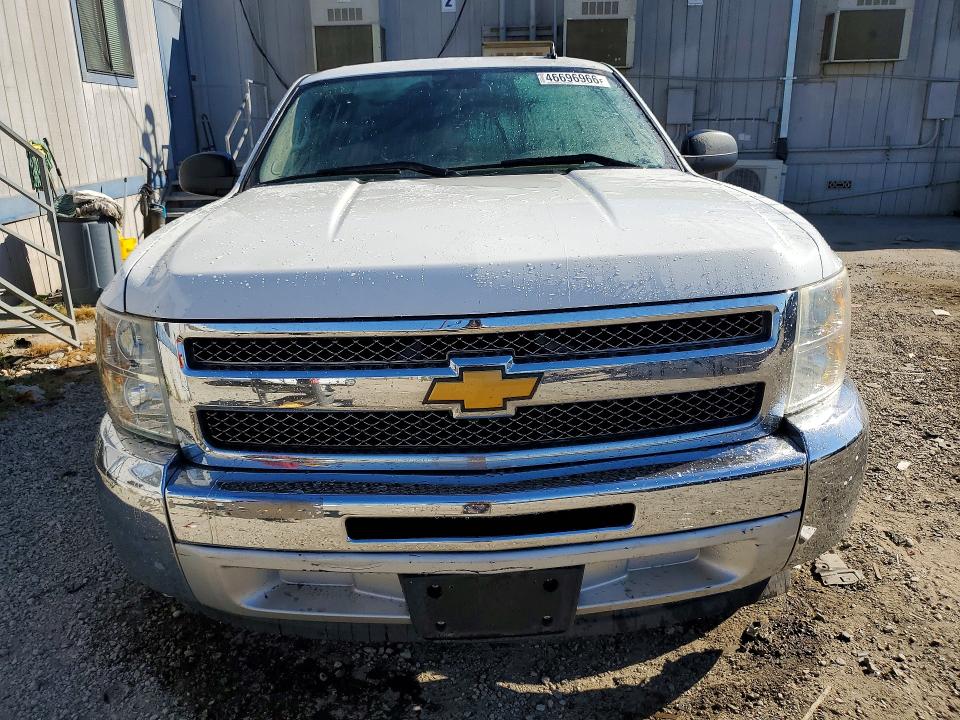 46696966 :رقم المزاد ، 3GCPCSE05DG133221 vin ، 2013 Chevrolet Silverado مزاد بيع