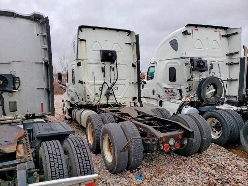 47053276 :رقم المزاد ، 3AKJHHDR0LSLZ2109 vin ، 2020 Freigliner Cascadia 126 مزاد بيع
