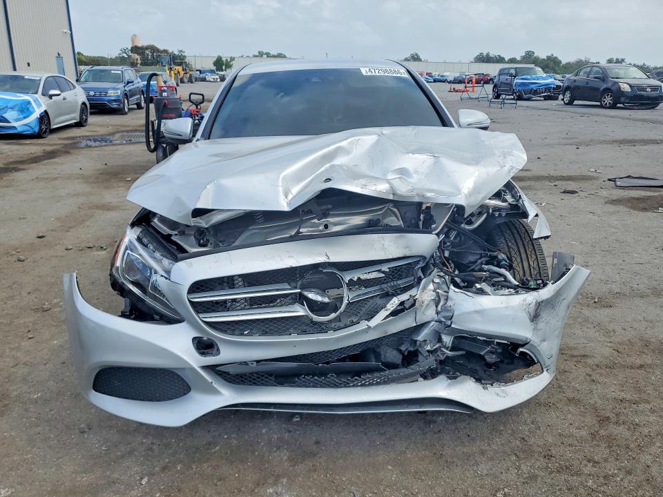 47298886 :رقم المزاد ، 55SWF4JB8GU159021 vin ، 2016 Mercedes-benz C مزاد بيع