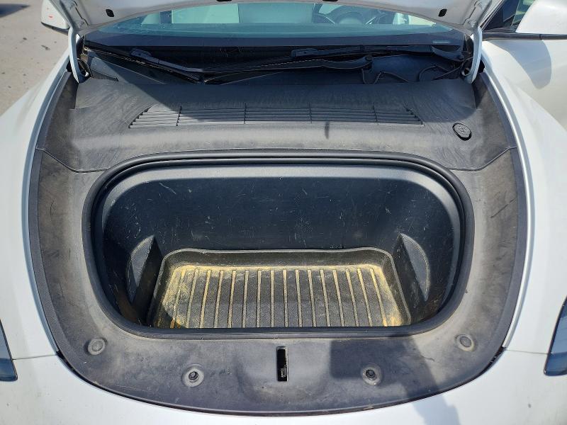 46548056 :رقم المزاد ، 5YJYGDEE1MF306898 vin ، 2021 Tesla Model Y مزاد بيع