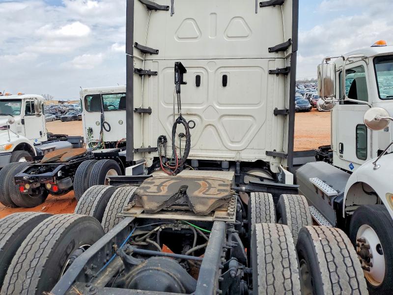 41840676 :رقم المزاد ، 3AKJHHDR4LSLS9708 vin ، 2020 Freightliner Cascadia 126 مزاد بيع